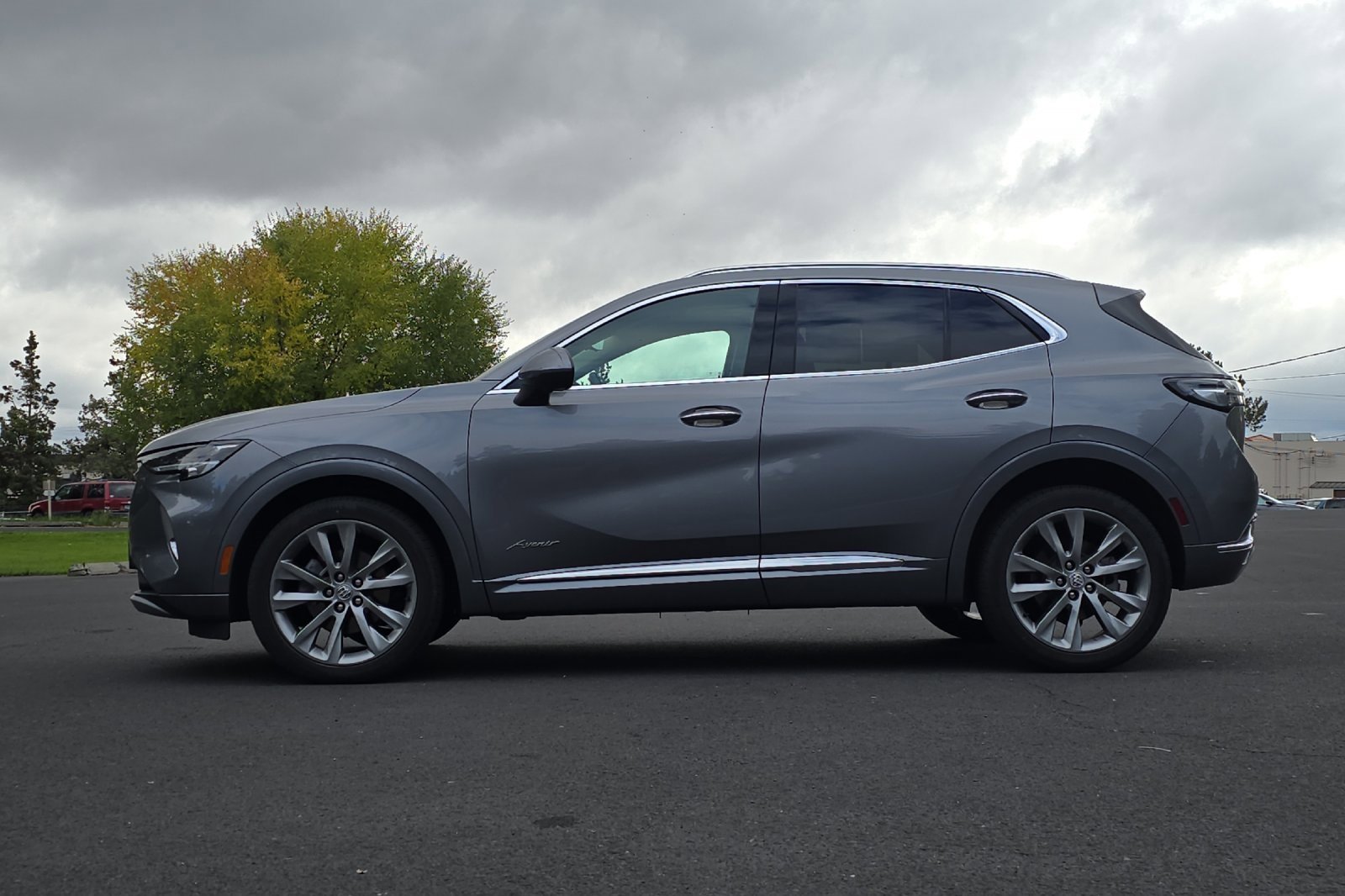 Used 2022 Buick Envision Avenir w/ Technology Package II image 7