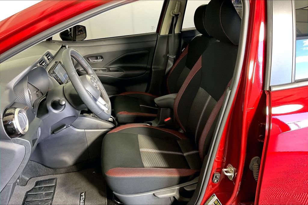 Certified 2025 Nissan Versa SR w/ Trunk Package FWD image 31