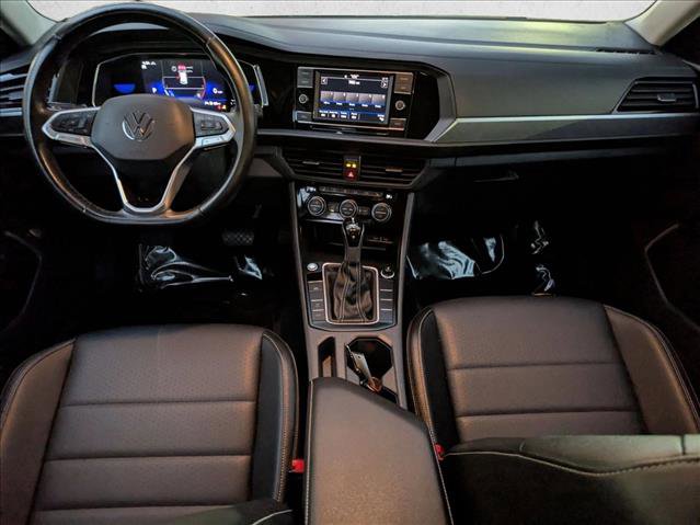 Used 2024 Volkswagen Jetta SE image 15