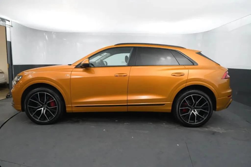 Used 2021 Audi Q8 Premium Plus AWD/4WD image 2