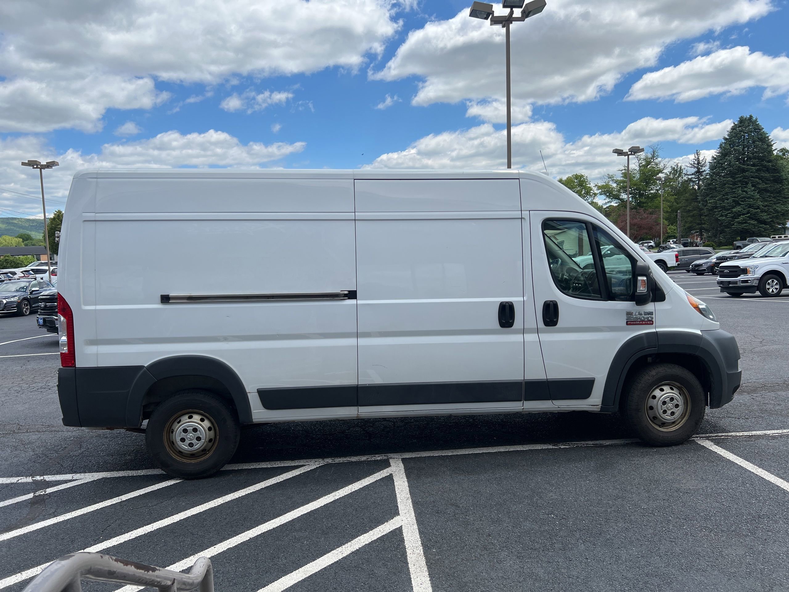 Used 2014 RAM ProMaster 2500 w/ Interior Convenience Group FWD image 6
