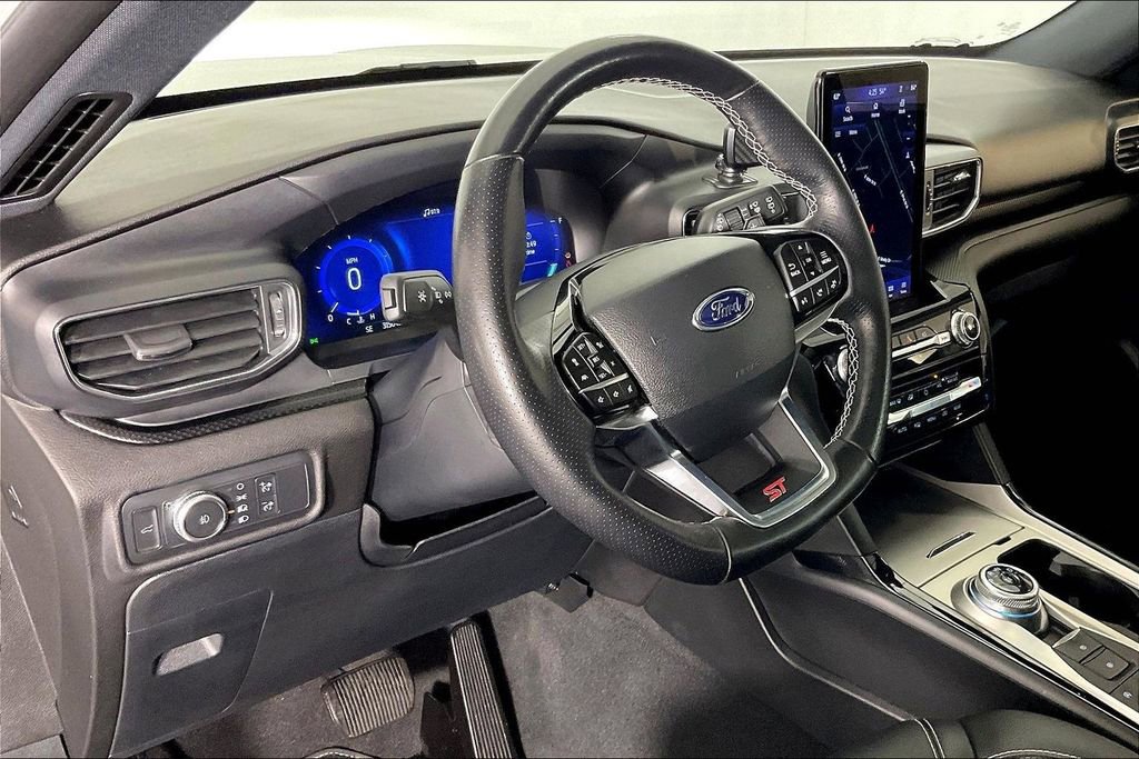 Used 2022 Ford Explorer ST w/ Equipment Group 401A image 18