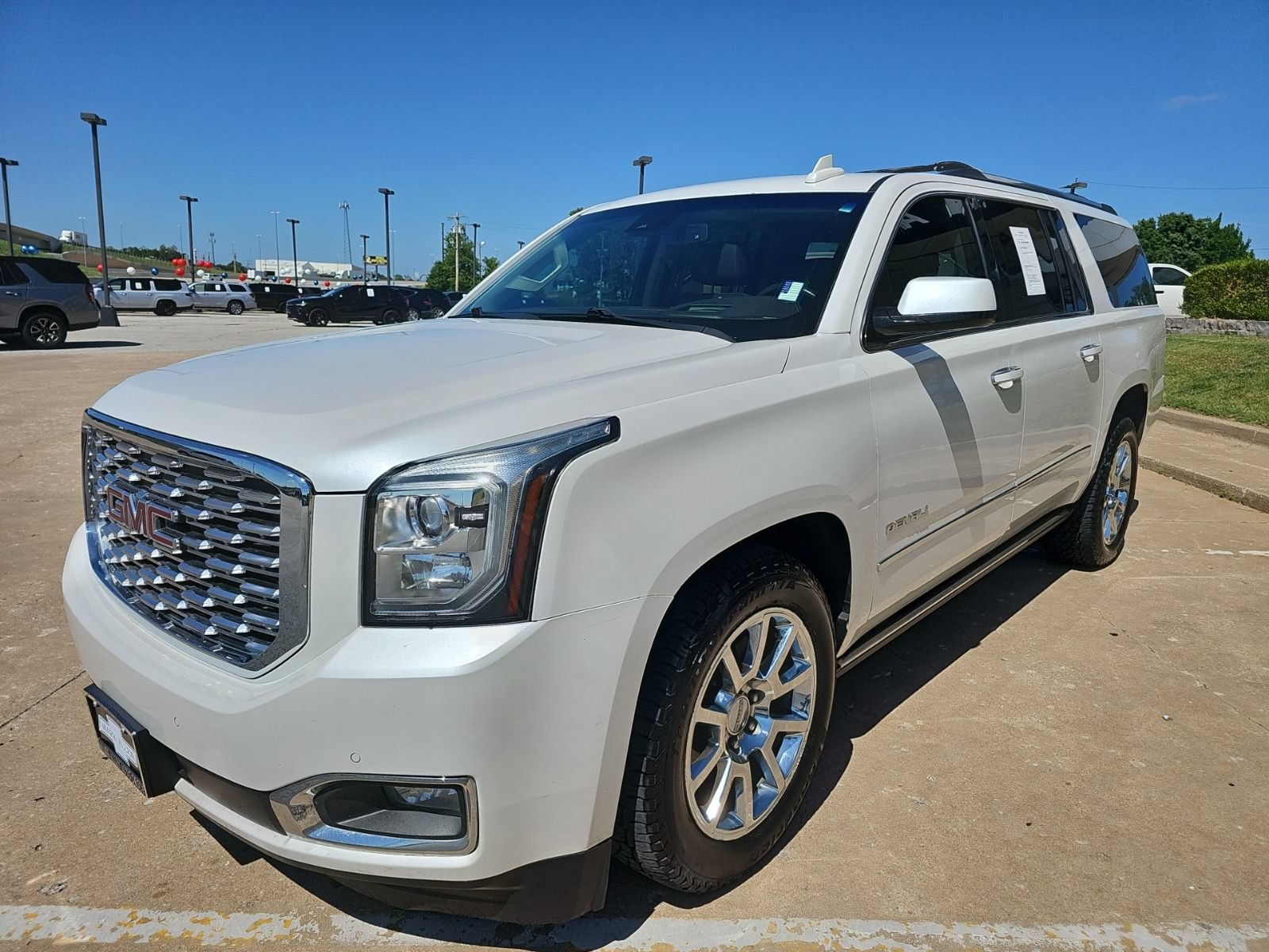 Used 2018 GMC Yukon XL Denali w/ Open Road Package AWD/4WD image 8