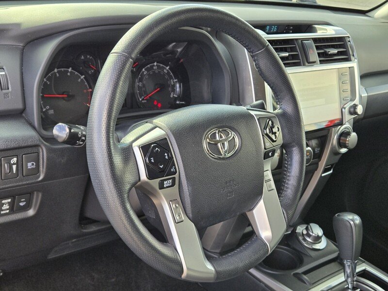 Used 2023 Toyota 4Runner SR5 Premium w/ Moonroof Package AWD/4WD image 20