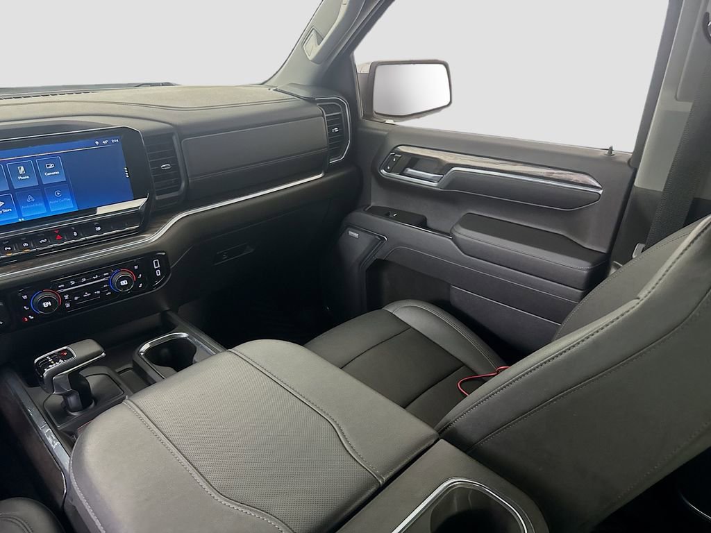 Used 2023 Chevrolet Silverado 1500 LTZ image 24