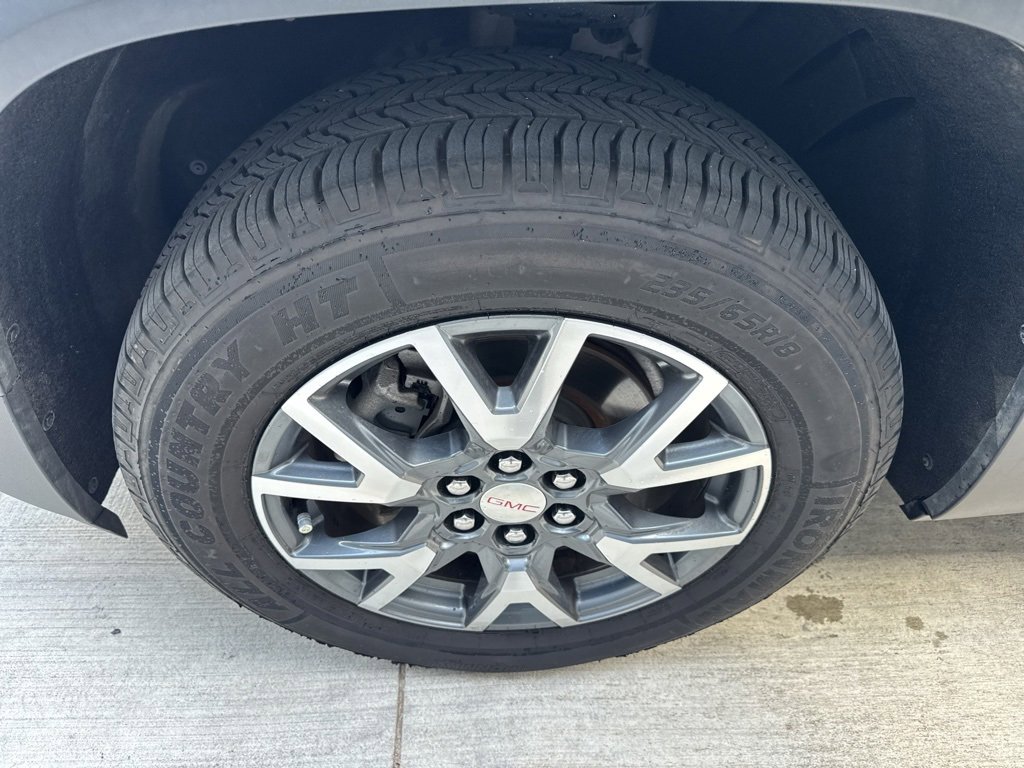 Used 2023 GMC Acadia SLT image 23