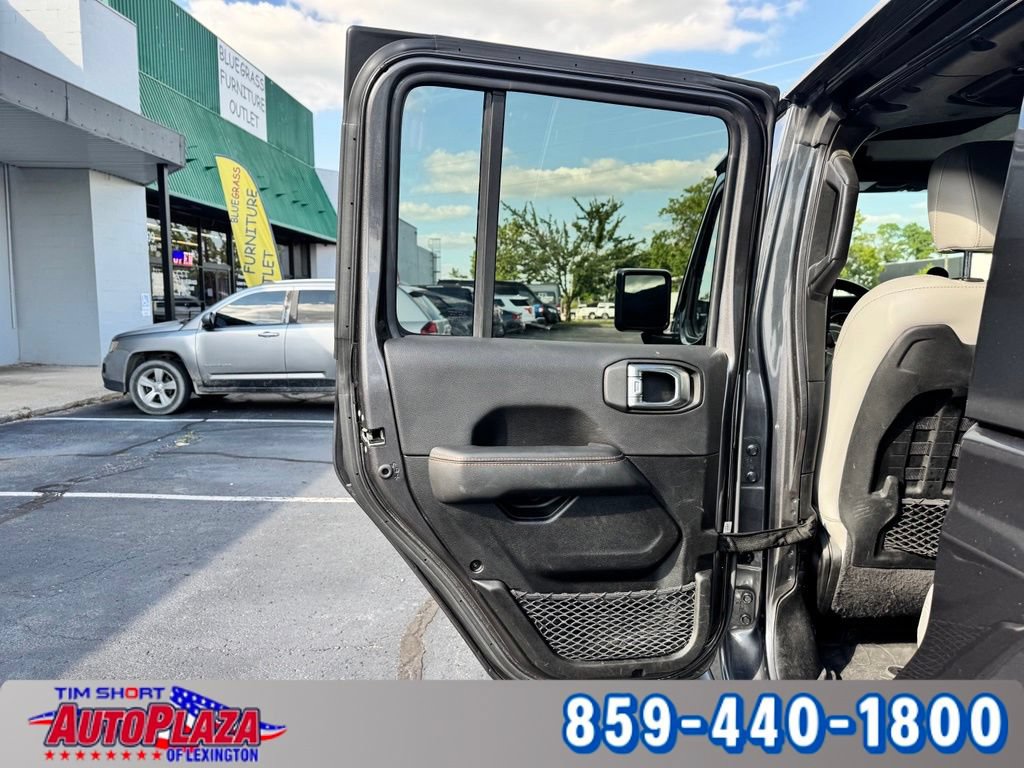 Used 2022 Jeep Gladiator Mojave w/ LED Lighting Group AWD/4WD image 44
