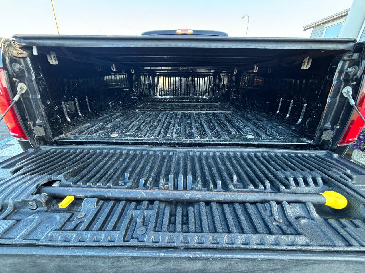 Used 2016 Ford F350 Lariat w/ Lariat Ultimate Package AWD/4WD image 36