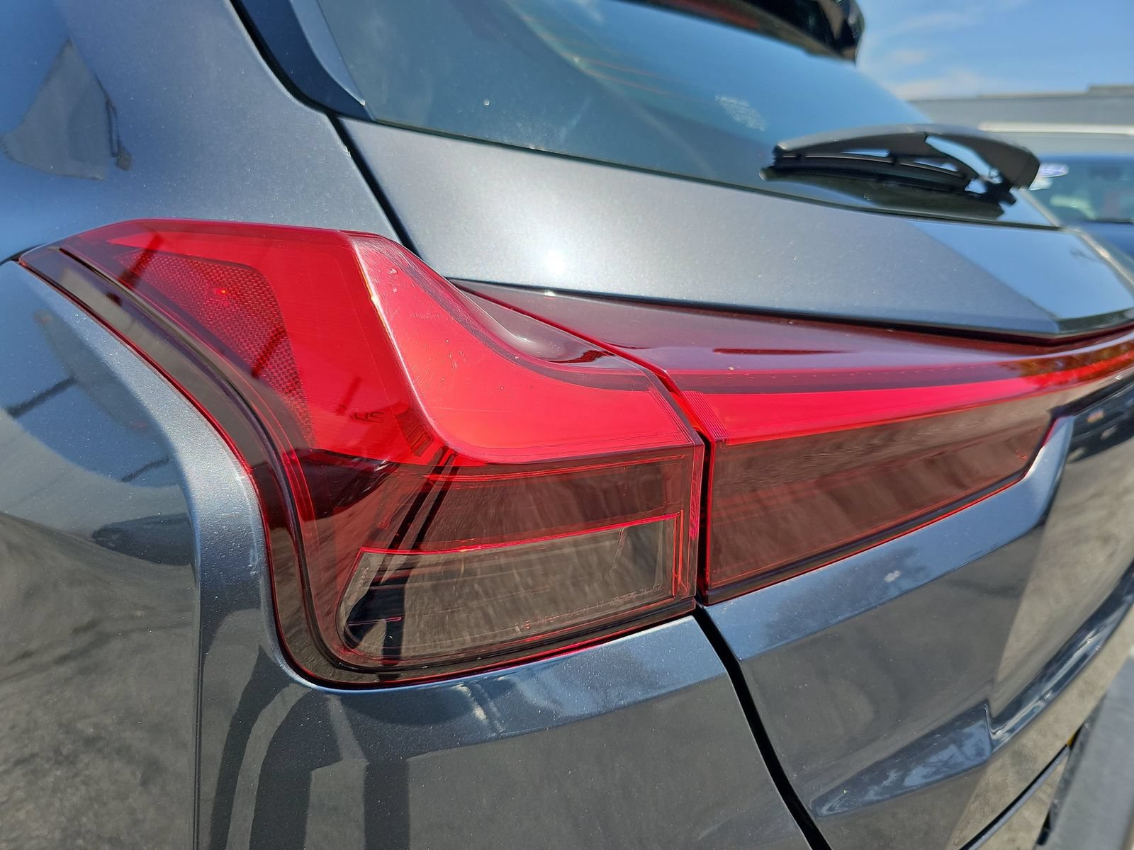 Used 2022 Lexus UX 200 w/ Accessory Package (Z1) FWD image 39