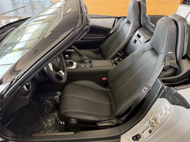 New 2025 MAZDA MX-5 Miata Grand Touring w/ Weather Package image 16