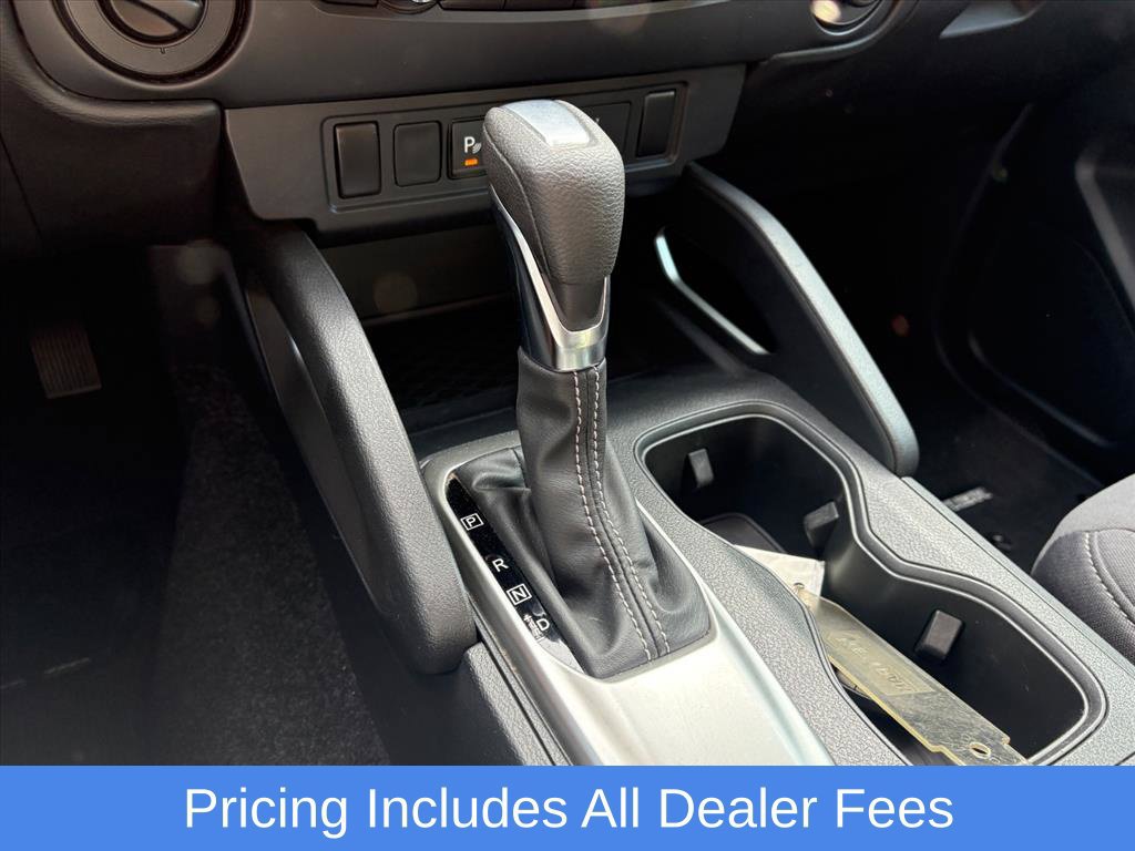 Used 2022 Nissan Frontier SV w/ Technology Package AWD/4WD image 25