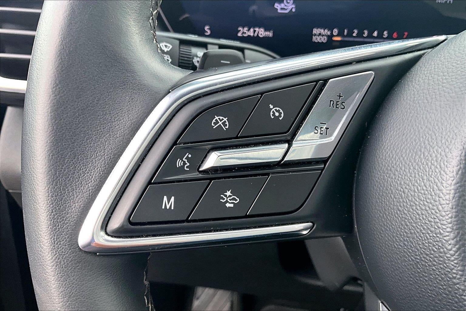 Used 2025 Buick Envision Preferred AWD/4WD image 19