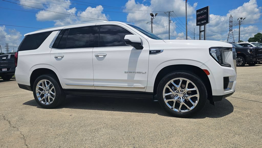 Used 2023 GMC Yukon Denali RWD image 1