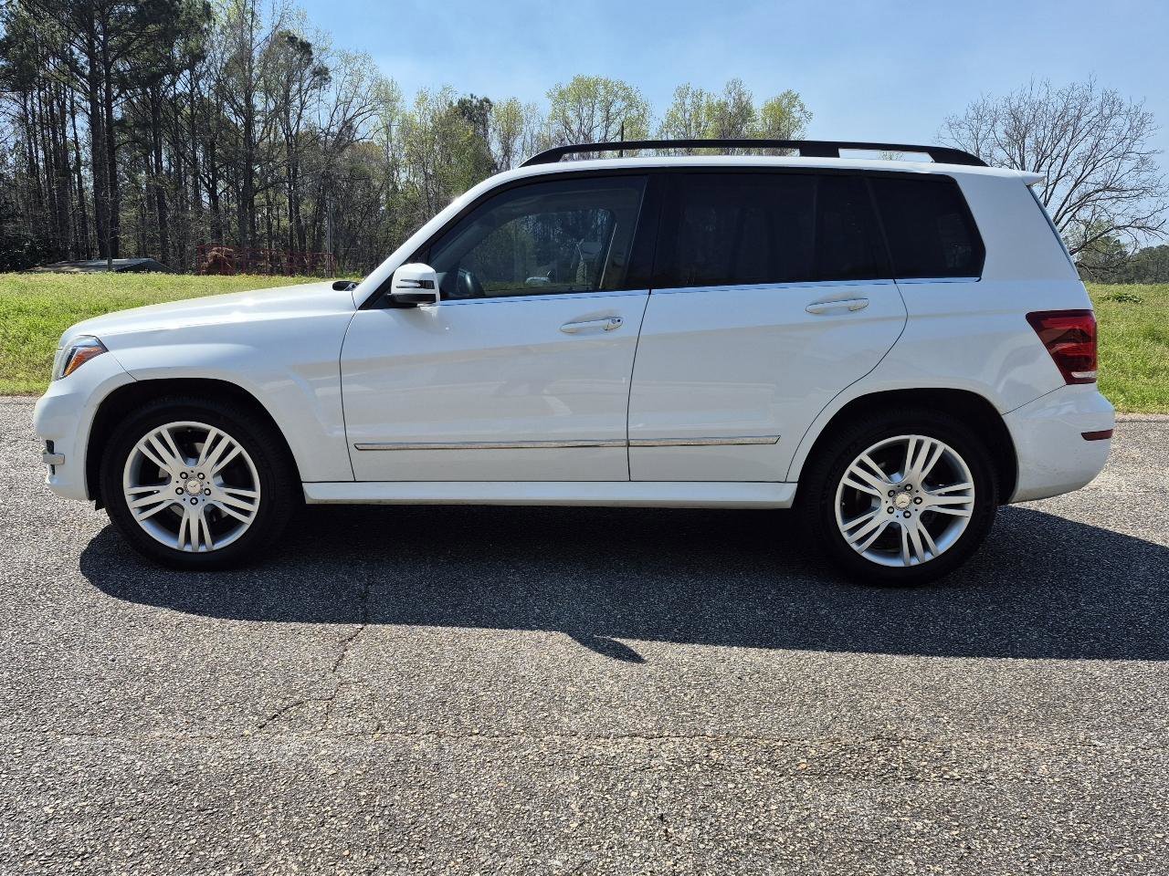 Used 2015 Mercedes-Benz GLK 250 BlueTEC 4MATIC image 4