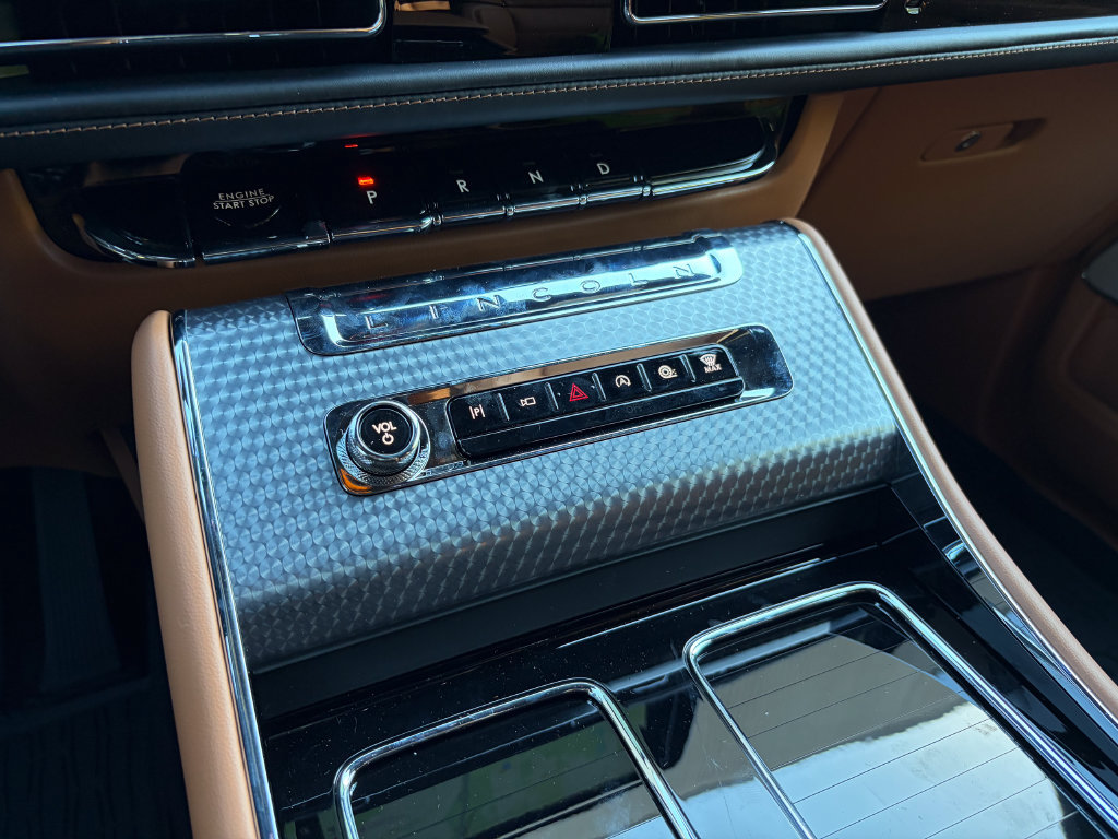 New 2027 Lincoln Aviator Black Label AWD/4WD image 46
