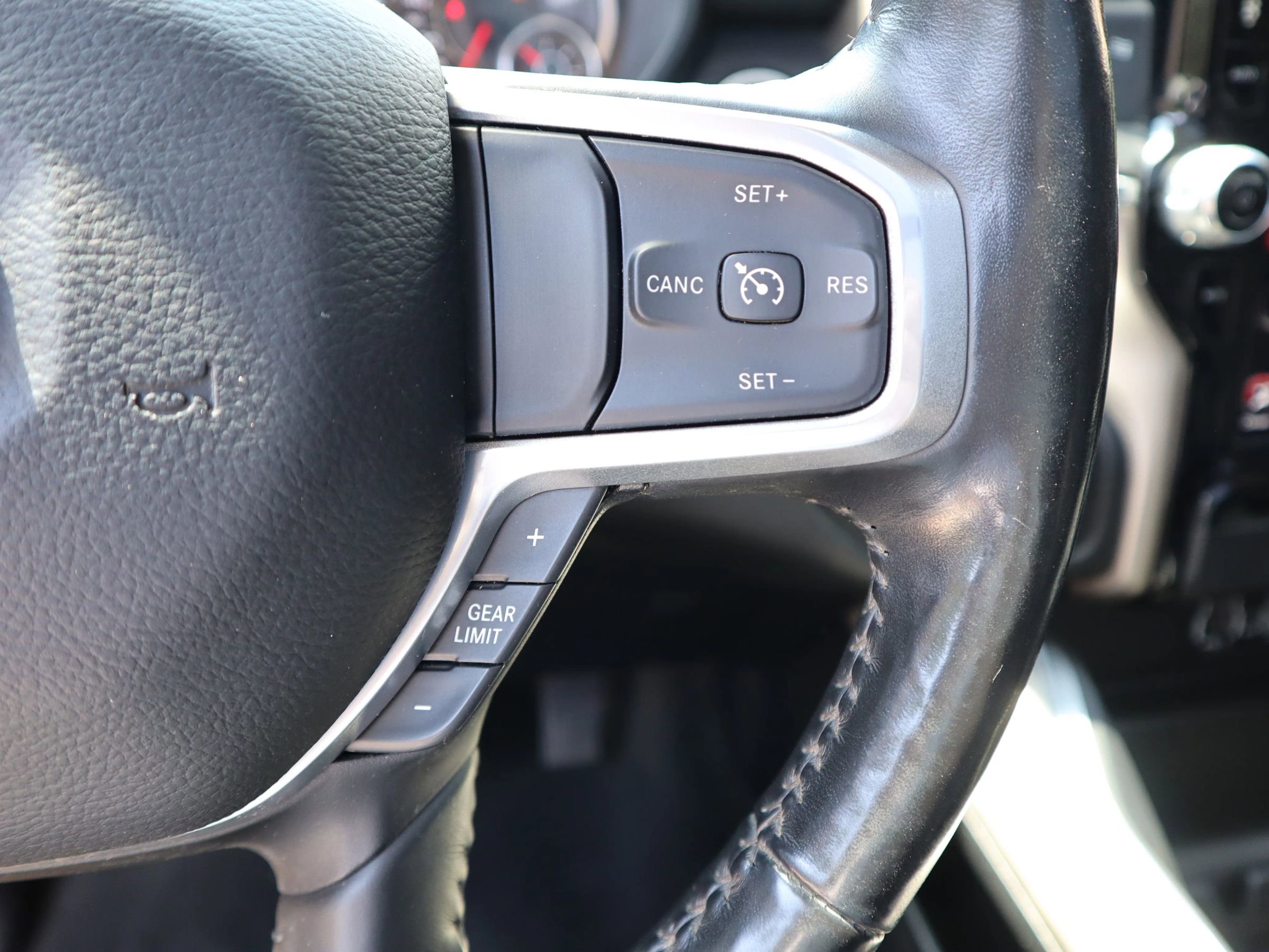 Used 2020 RAM 1500 Laramie image 21