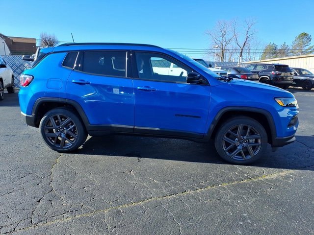 New 2026 Jeep Compass Latitude image 2