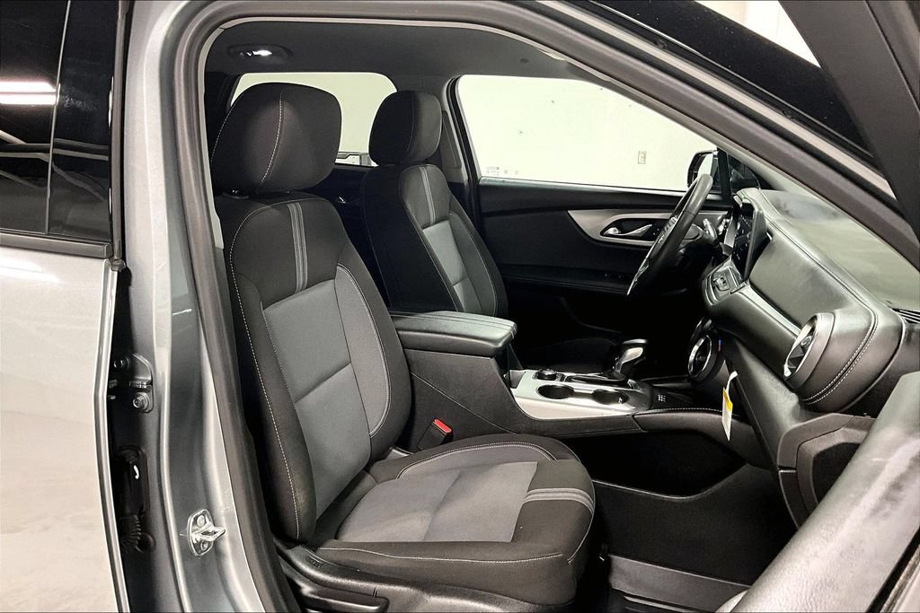 Used 2024 Chevrolet Blazer LT w/ Redline Edition FWD image 9