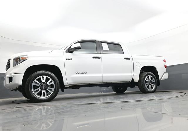 Used 2018 Toyota Tundra SR5 w/ TRD Sport Package AWD/4WD image 34