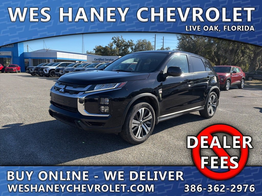 Used 2023 Mitsubishi Outlander Sport SE image 1