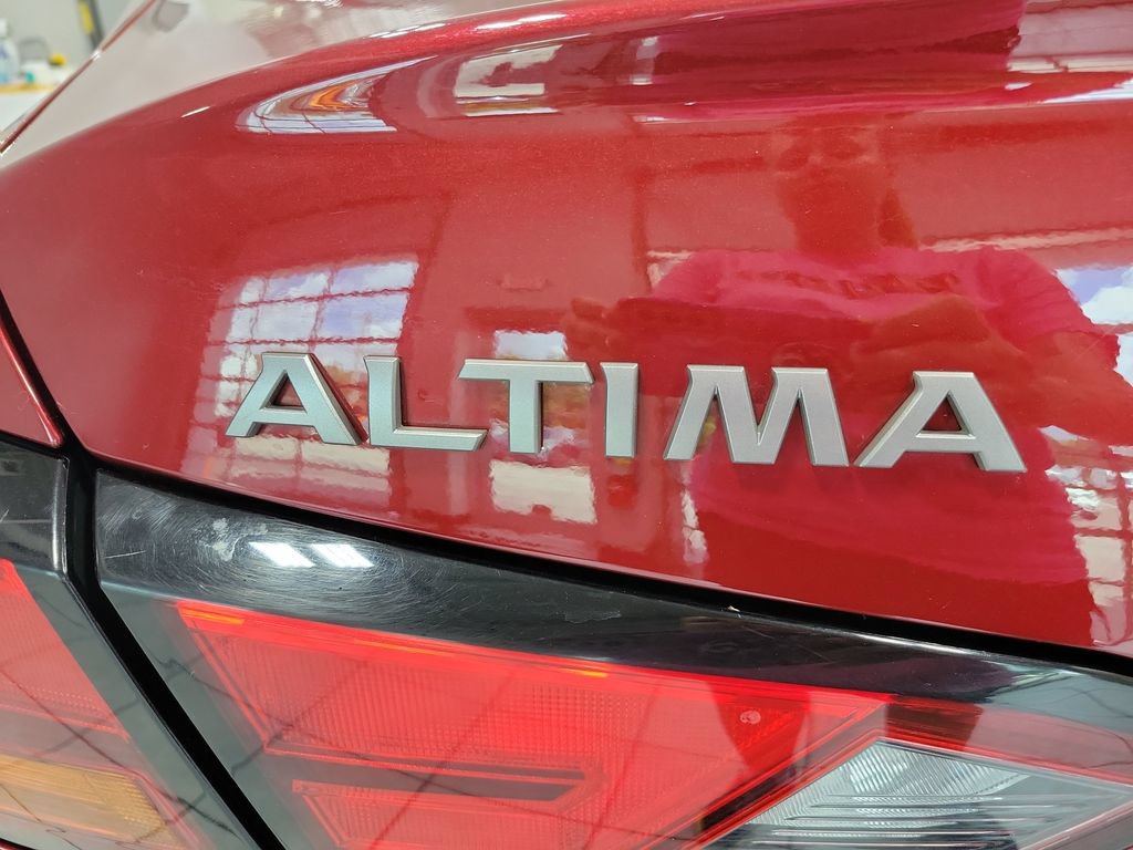 Used 2024 Nissan Altima 2.5 SV FWD image 13