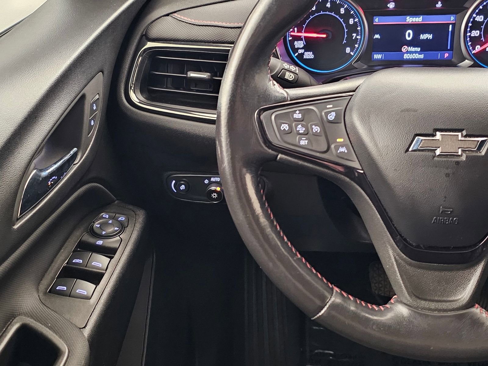 Used 2022 Chevrolet Equinox RS w/ Infotainment Package image 22