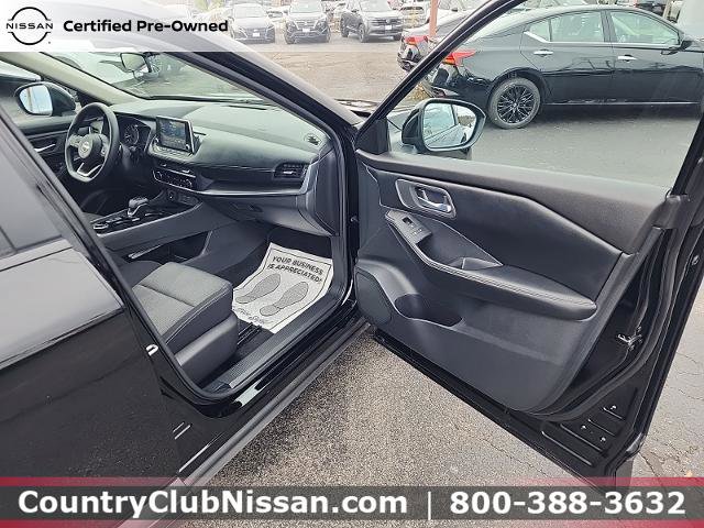 Certified 2024 Nissan Rogue SV image 30