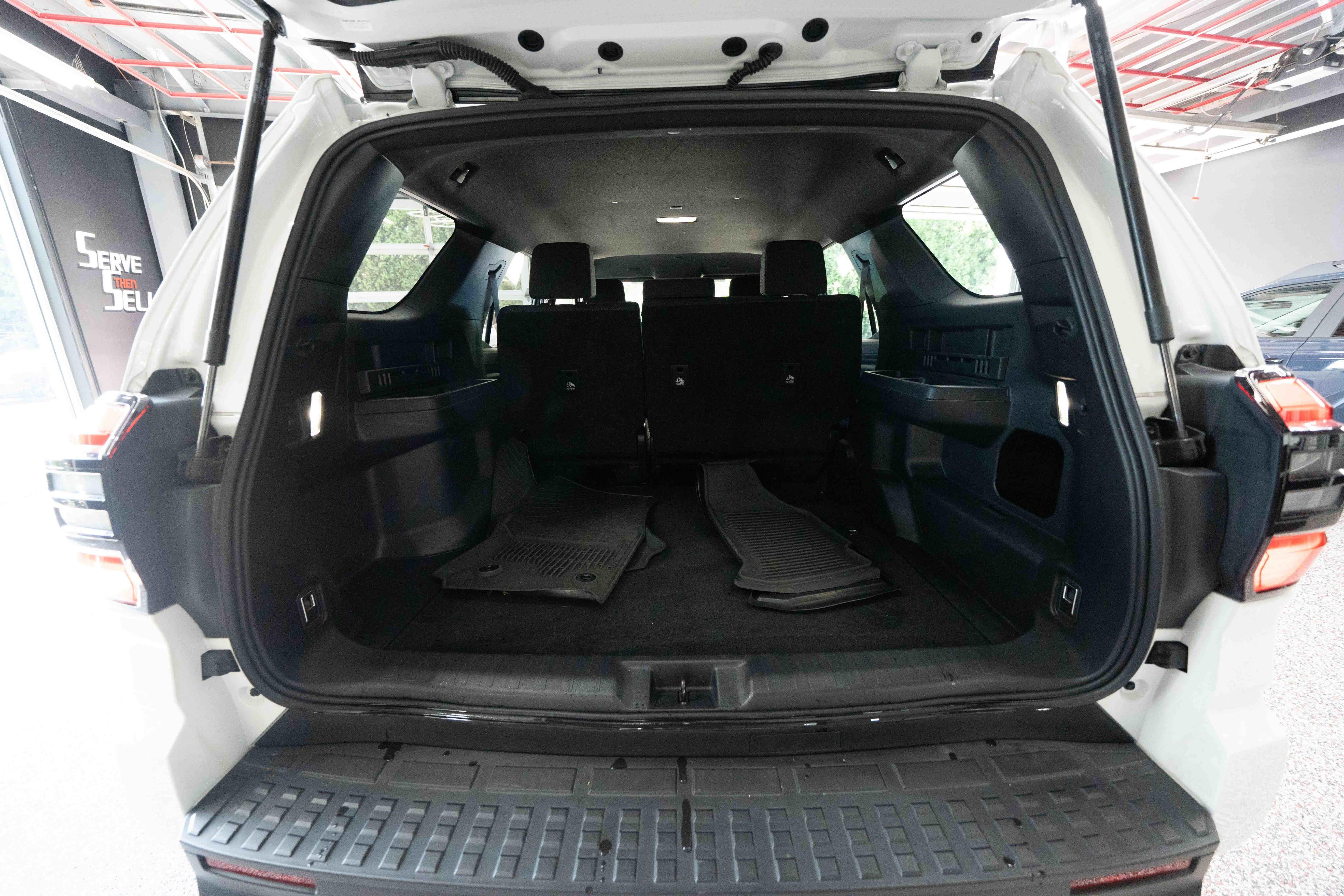 Certified 2025 Toyota 4Runner SR5 RWD image 28