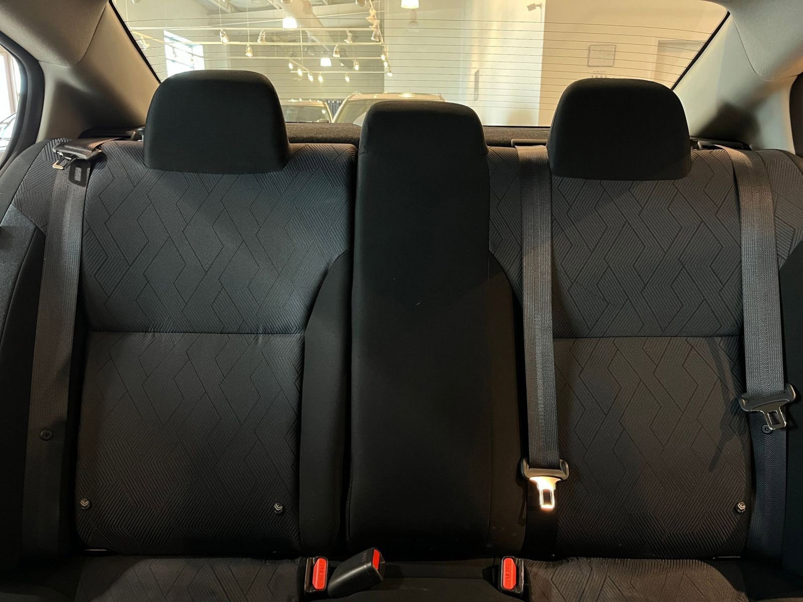 Used 2025 Nissan Versa SV image 37