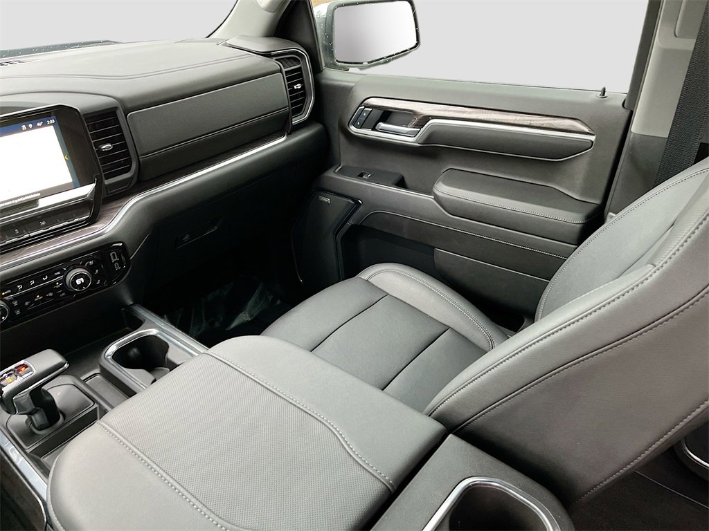 Used 2024 Chevrolet Silverado 1500 LTZ w/ LTZ Convenience Package II image 23