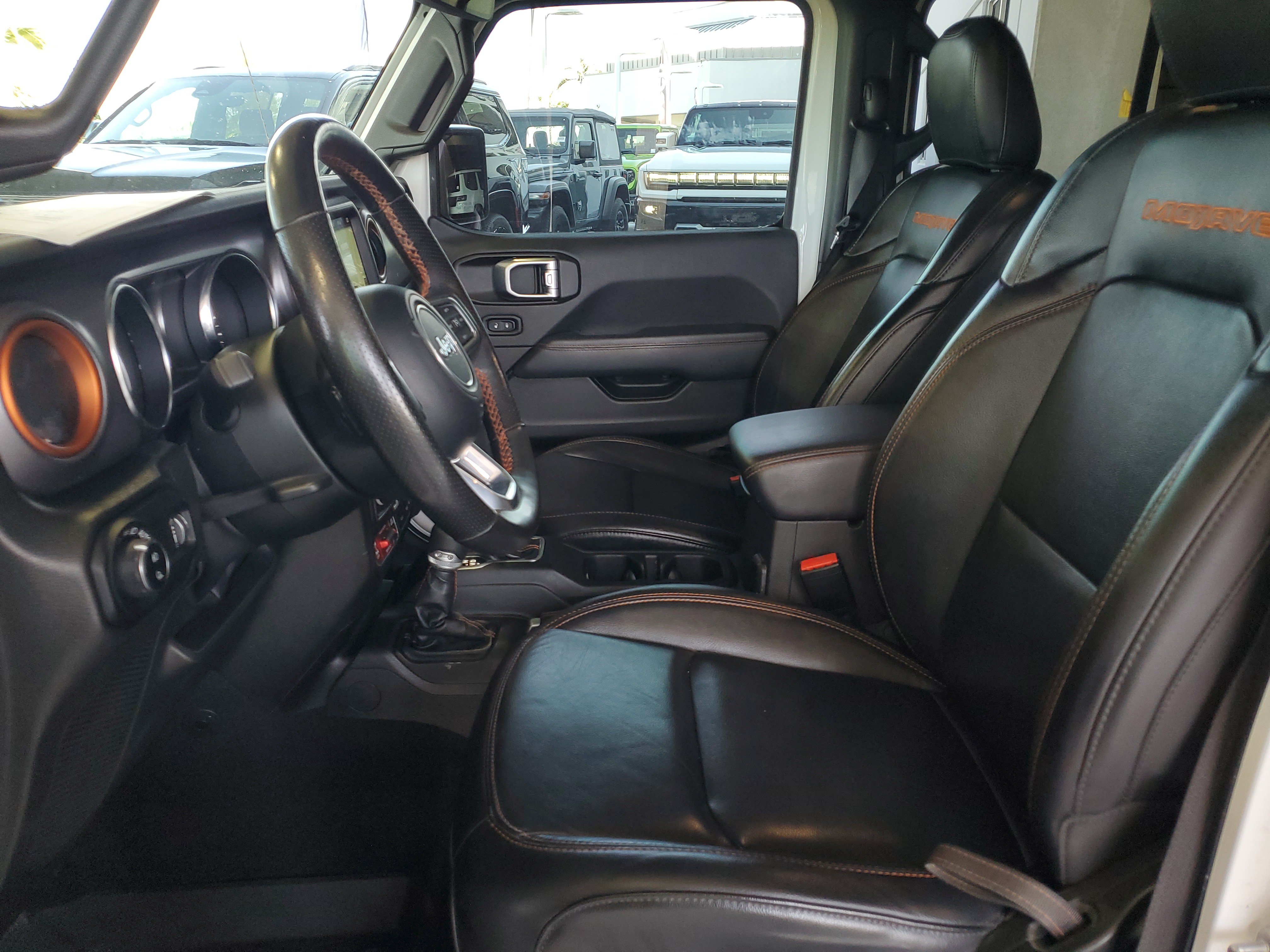Used 2023 Jeep Gladiator Mojave w/ LED Lighting Group AWD/4WD image 18