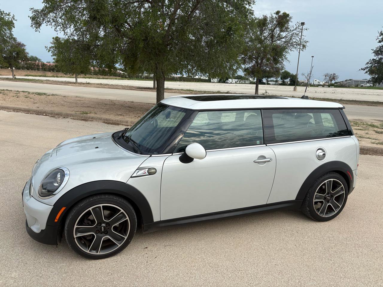 Used 2012 MINI Cooper Clubman S FWD image 3