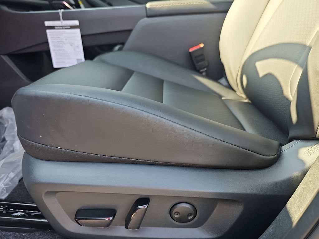 New 2026 Nissan Rogue Dark Armor FWD image 32