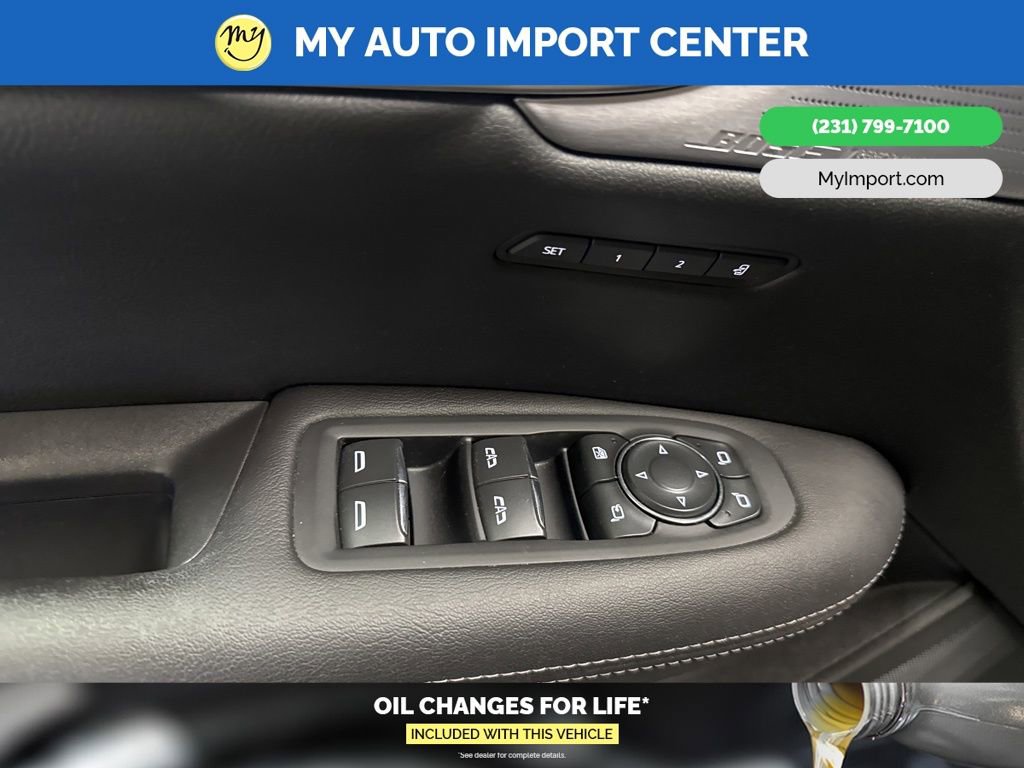Used 2024 Cadillac XT5 Premium Luxury image 10