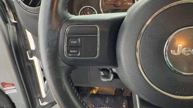 Used 2018 Jeep Wrangler Sport AWD/4WD image 25