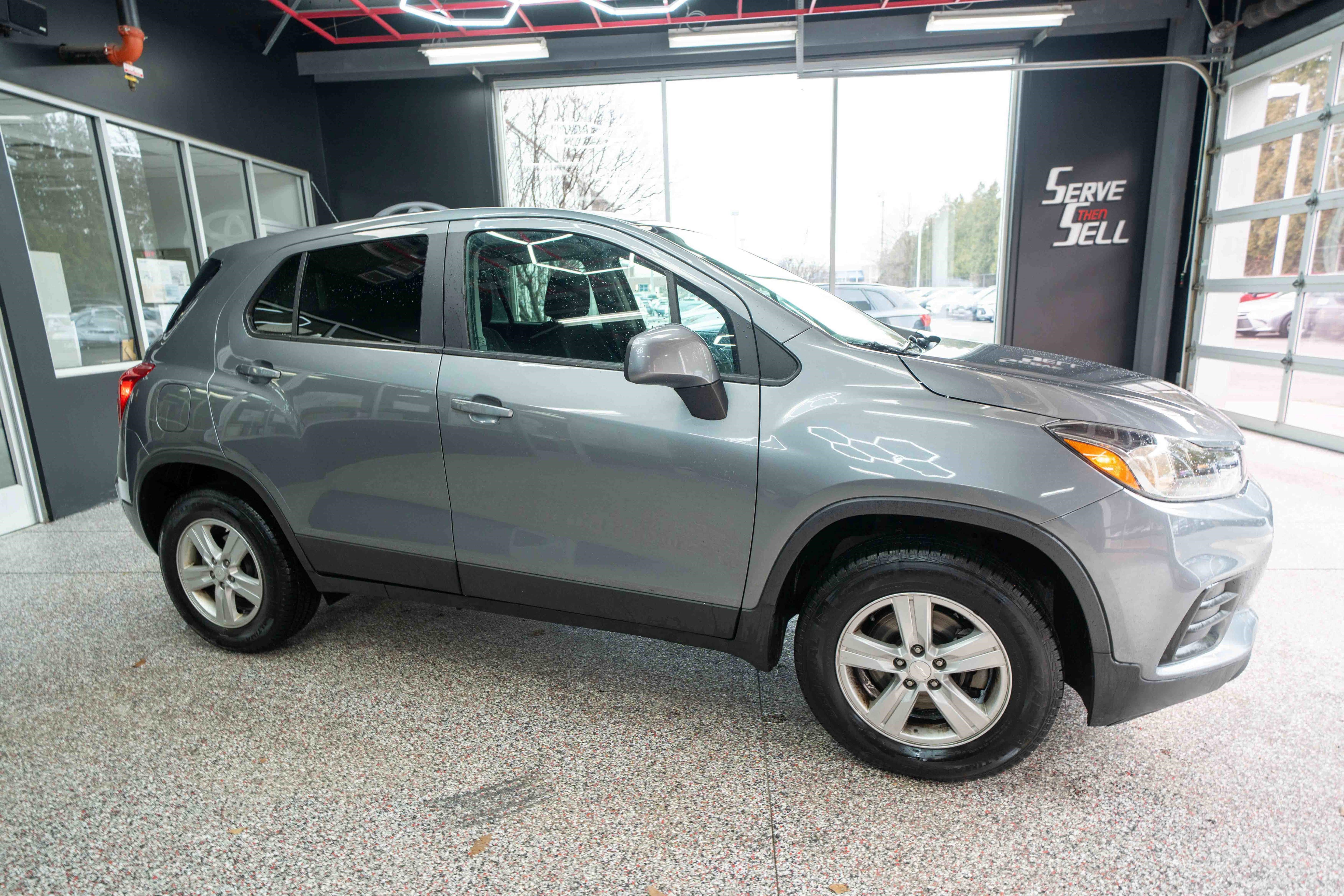 Used 2020 Chevrolet Trax LS w/ Tint and Cruise Package image 5