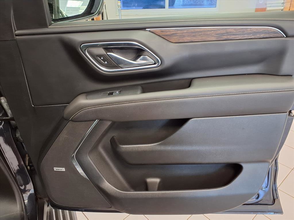 Used 2024 Chevrolet Tahoe Premier w/ Premium Package image 12