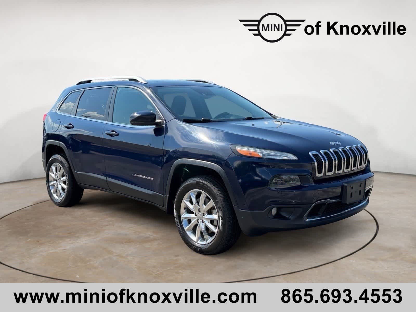Used 2015 Jeep Cherokee Limited w/ Luxury Group AWD/4WD image 1