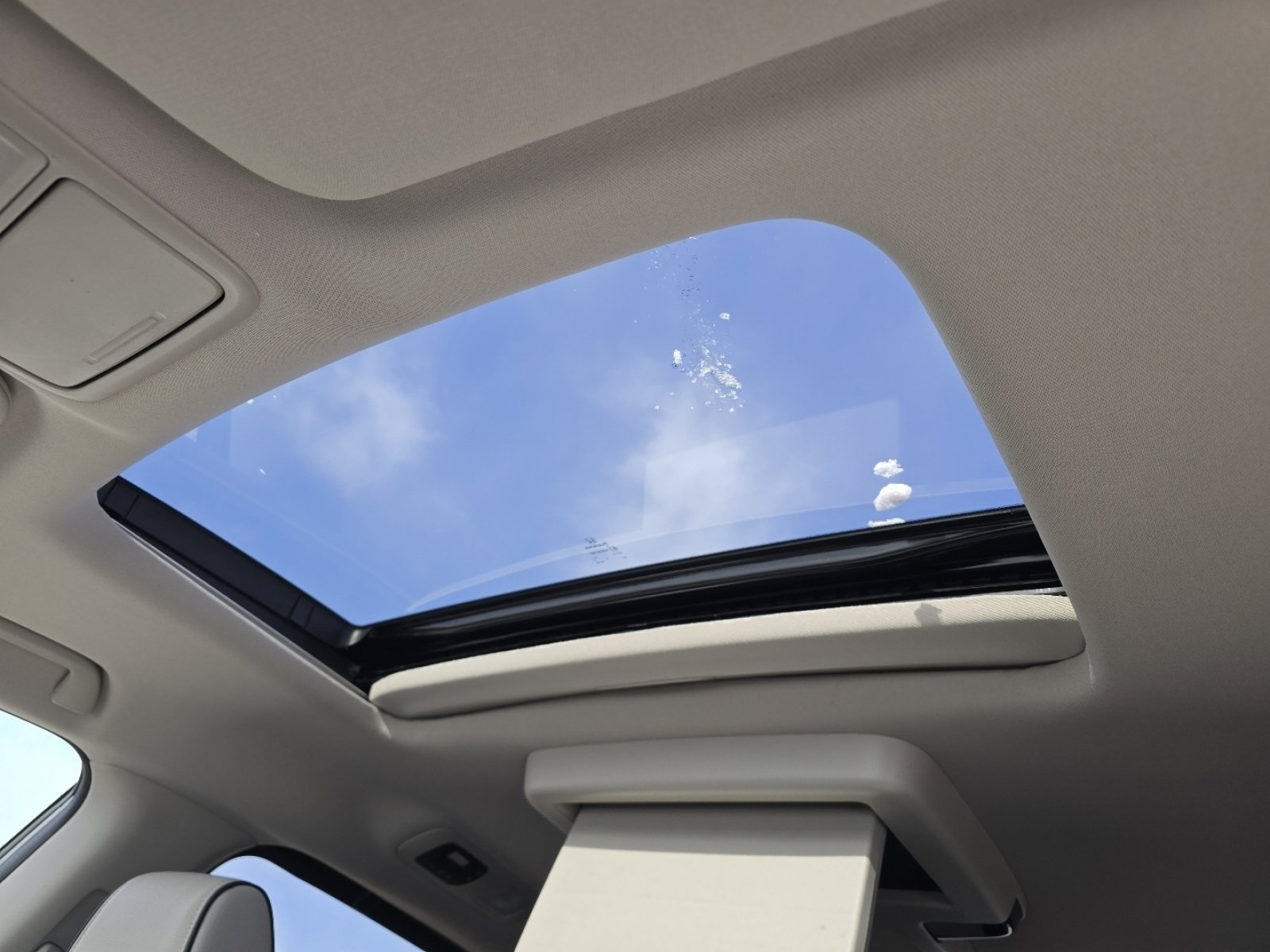 New 2026 Honda Odyssey Elite image 3
