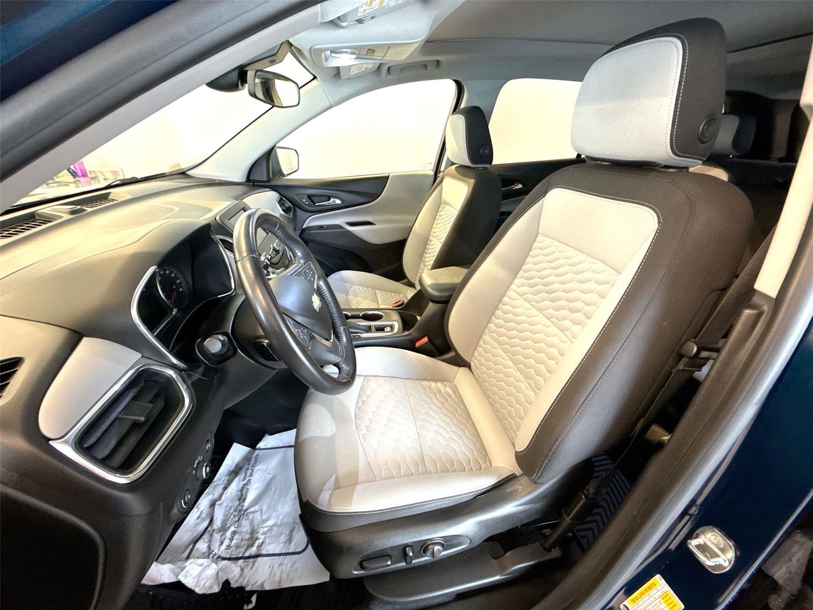 Used 2021 Chevrolet Equinox LT image 13