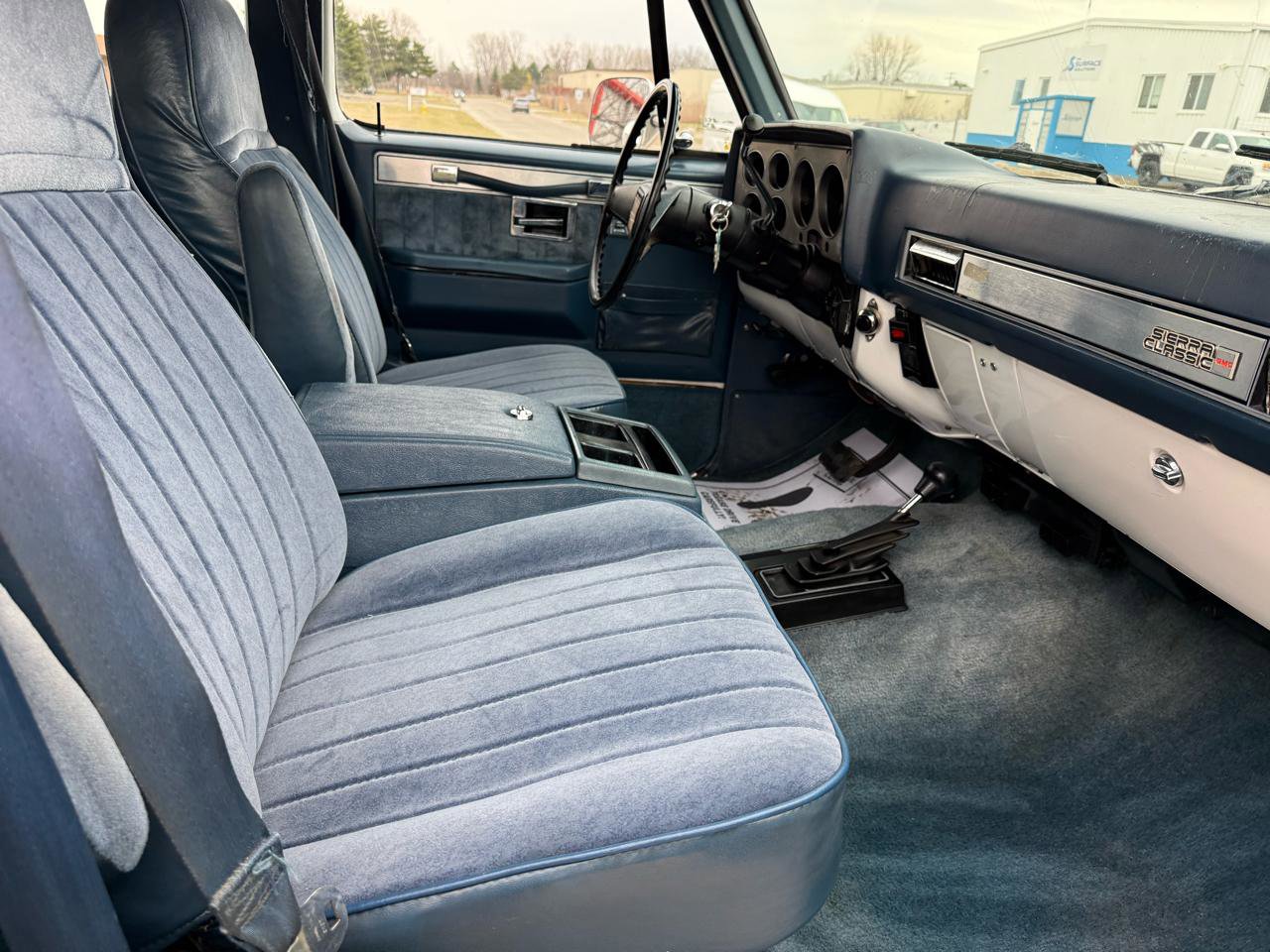 Used 1987 GMC Suburban 4WD image 30