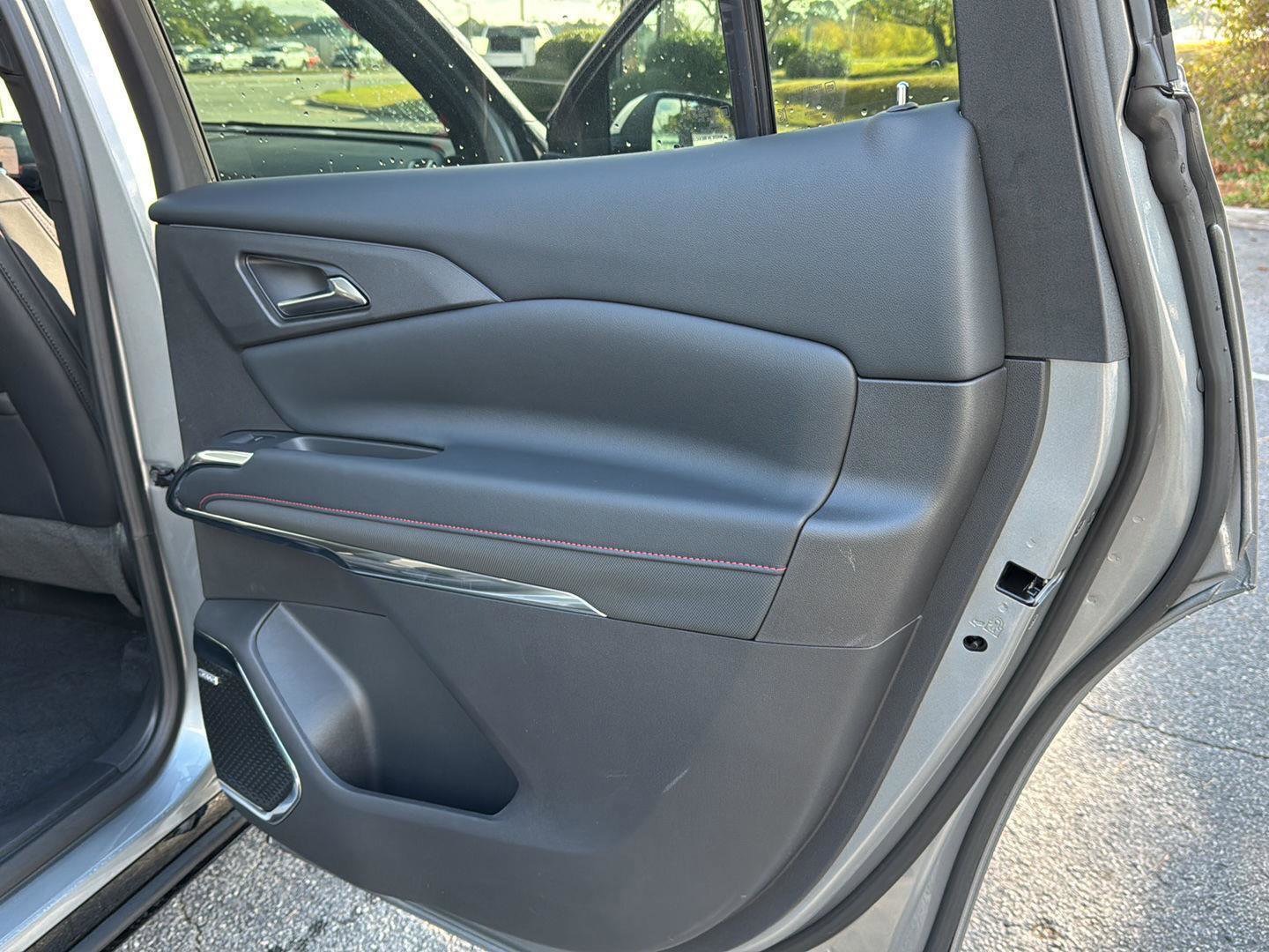 New 2026 Chevrolet Traverse RS image 13