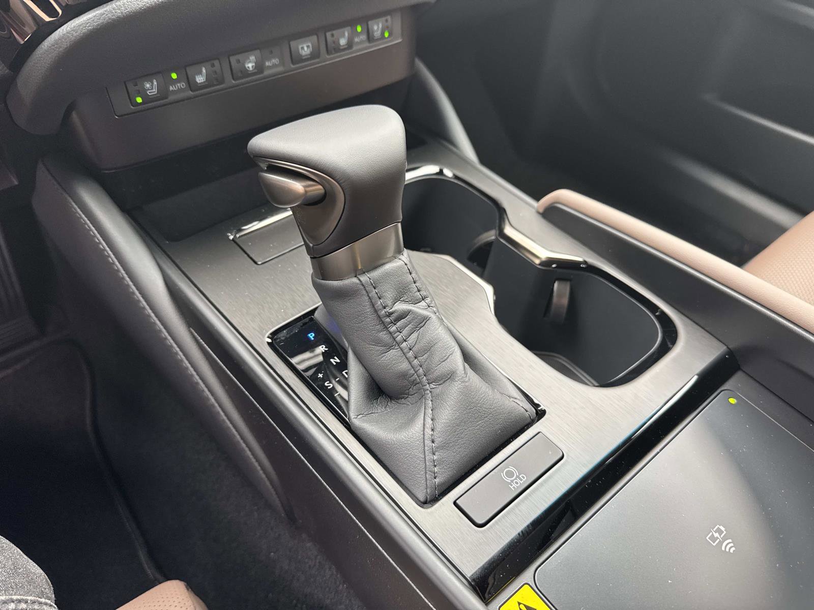 New 2025 Lexus ES 350 Ultra Luxury image 23