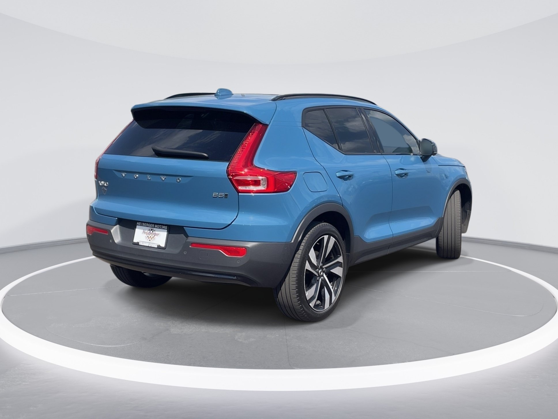 Used 2023 Volvo XC40 B5 Ultimate w/ Protection Package Premier AWD/4WD image 5