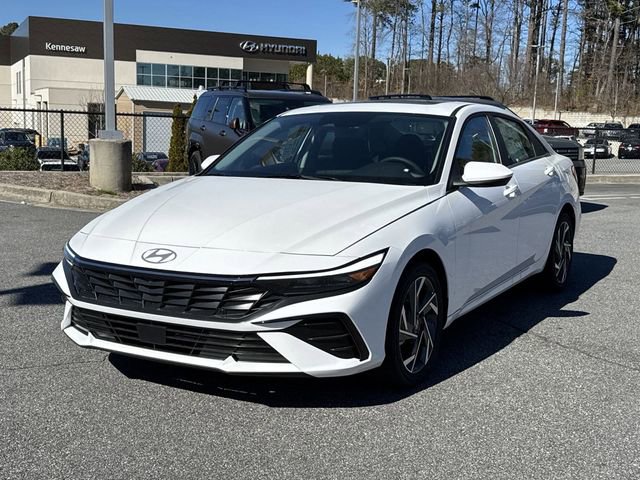 Certified 2025 Hyundai Elantra SEL image 3