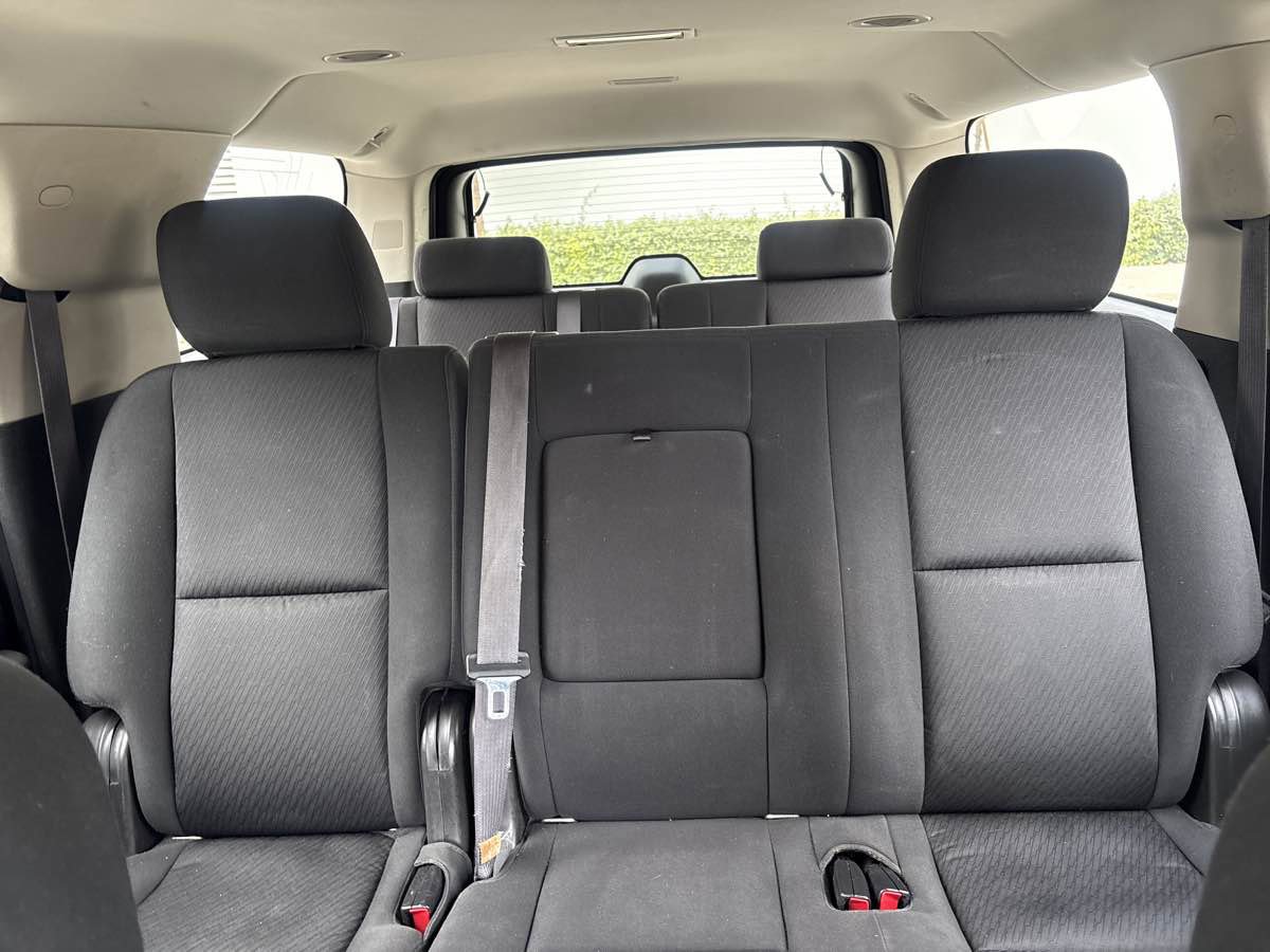 Used 2012 Chevrolet Suburban 2500 LS w/ Convenience Package 1 RWD image 28