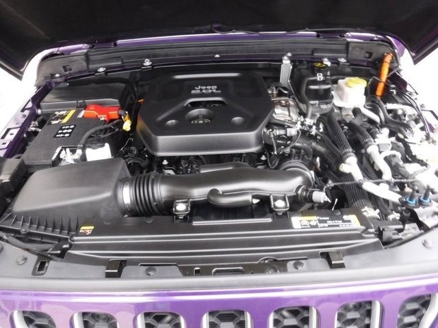 Used 2023 Jeep Wrangler Unlimited Sahara w/ Cold Weather Group image 17