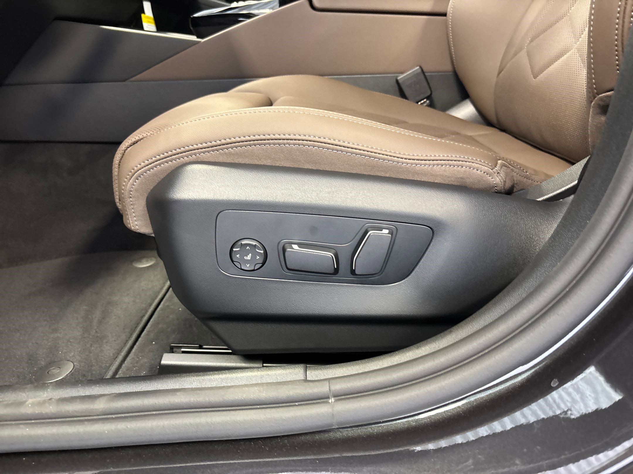 New 2026 BMW 530i image 13