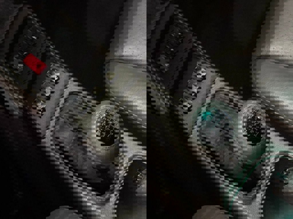 Used 1996 Porsche 911 Cabriolet image 25