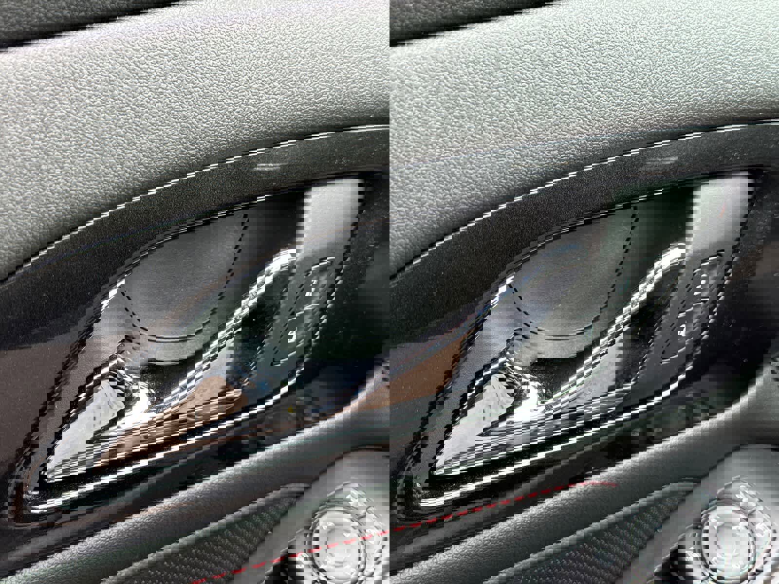 Certified 2022 Chevrolet Traverse RS image 25